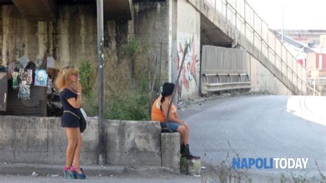 Prostitute Castel d Azzano